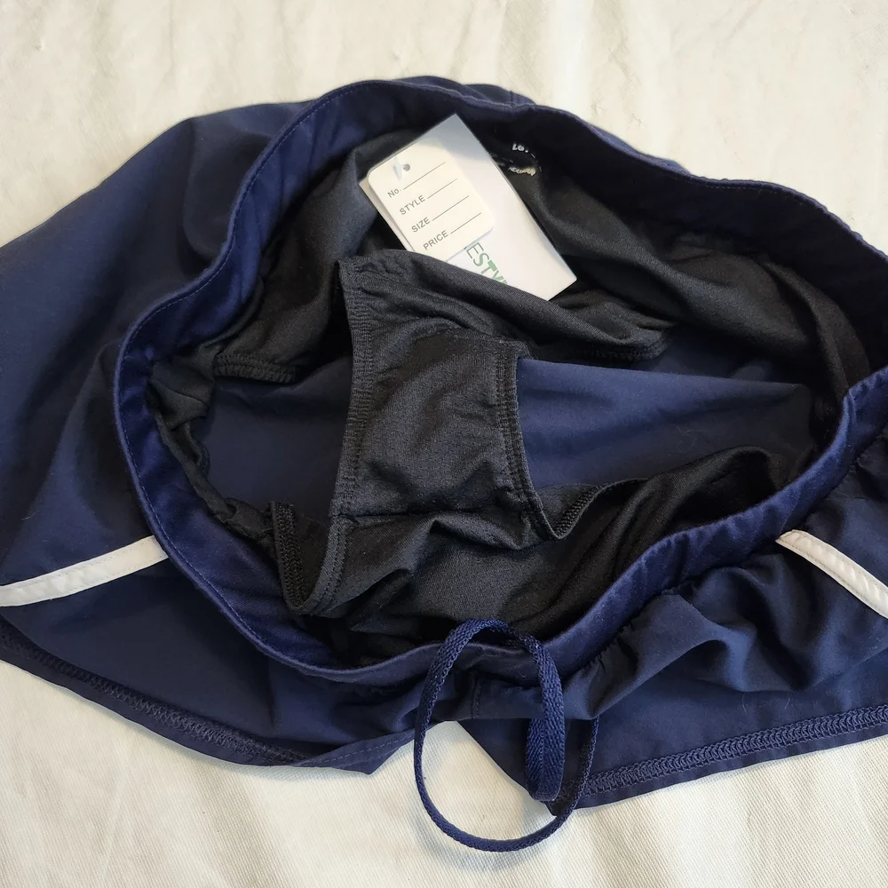Under Armour Women's Navy Blue Athletic Shorts - Picture 8 of 8